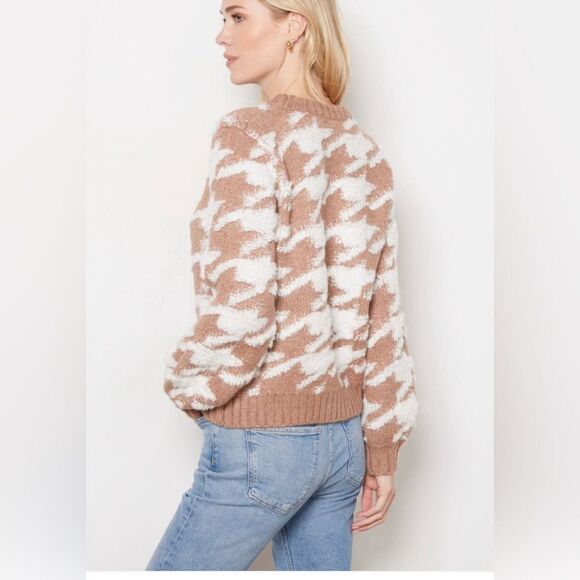 NWT Line & Dot Women’s Brown/White Houndstooth Plush Crew Neck Sweater - Size M - Picture 2 of 8
